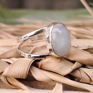 Moonstone Ring, Silver Ring for Special One, 925 Sterling Silver Ring, Gemstone Ring, Designer Band Ring, Gift For Her, Promise Ring,