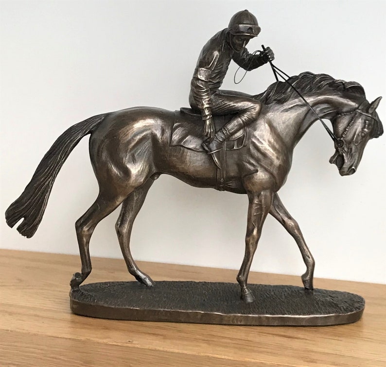 Bronze 'On Parade' race horse and jockey figurine by David Geenty in Cold Cast Bronze, gift boxed image 6