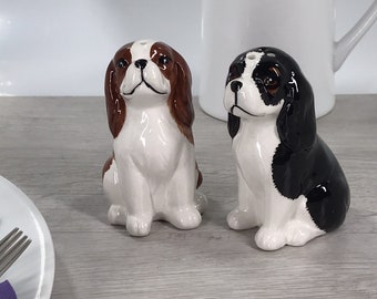Spaniel Salt & Pepper shaker set quality ceramic Tricolour and Blenheim Cavalier King Charles Spaniel novelty Dog lover gift, boxed