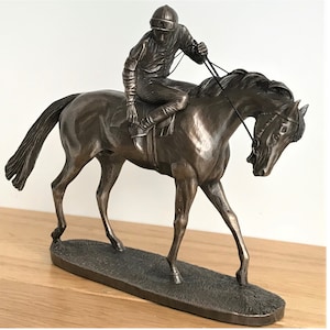 Bronze 'On Parade' race horse and jockey figurine by David Geenty in Cold Cast Bronze, gift boxed