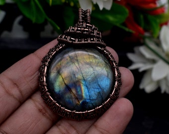 Labradorite necklace, Wire wrapped pendant, boho jewelry, Gift for women, Copper jewelry, Unique gifts, Spiritual necklace, Gemstone jewelry