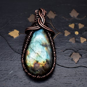 Labradorite Crystal Necklace | Copper Wire Wrapped Pendant | Chakra Healing Necklace | Gift Idea | Moon Necklace/sm