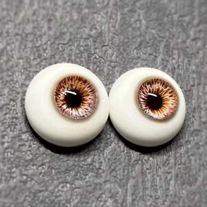 Handmade Resin BJD Doll Eyes: Realistic 3D Iris (12-16 mm)