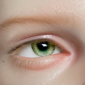 Green BJD Doll Eyes: 3D Pupils, Handmade Resin, Realistic 12-18mm