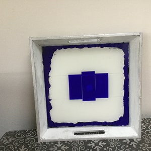 tray, wooden,square,blue,white,drinks,serving,table decoration,storage,display,glass,cocktails,candles,ornament,napkins,decanter,garden,food