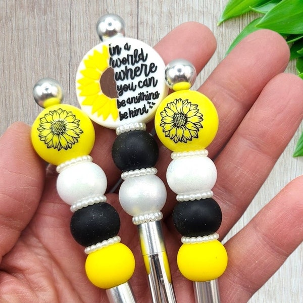 Sunflower Makeup Brush Set // 3 Piece //  Beaded Makeup Brushes //Makeup Brush Gift Set // Ready to Ship