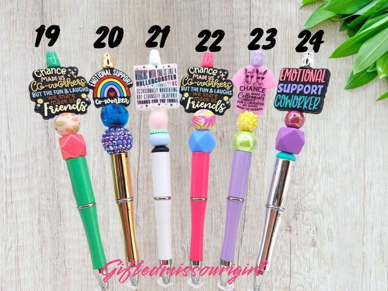 Co-Worker Pen // Emotional Support Co-worker // Friend // Beaded Ink Pen // Ready to Ship 11/25 Bild 6