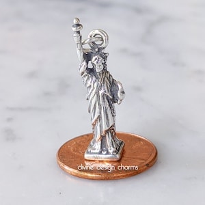 Sterling Silver Statue of Liberty Charm