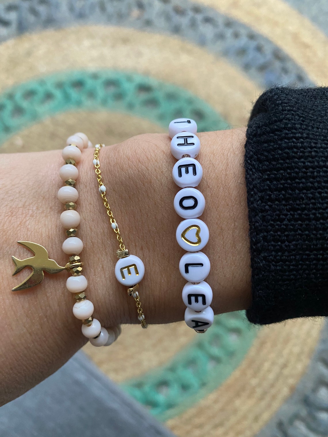 Bracelet personnalisé perles alphabet Etsy