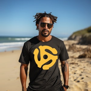 Retro Vinyl 45 Record Graphic T-Shirt: Nostalgic Music Tee