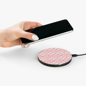 Pink Moroccan Mosaic Tile Pattern Wireless Charger | Floral Geometric Phone Charger