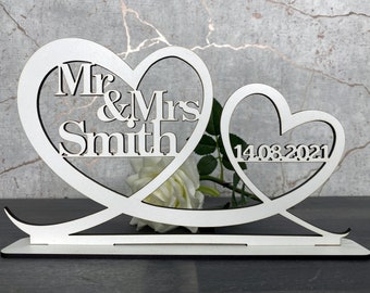 Personalised 'Mr & Mrs' Surname and Date Freestanding Wedding plaque Keepsake Gift Wedding Table Decoration Sign