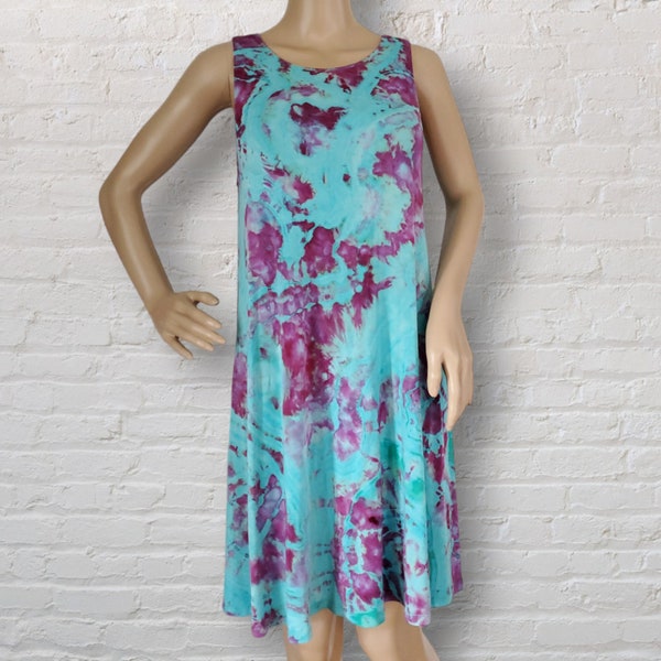 Reverse iced dyed tie dye dress with pockets. Size adult large