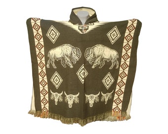Poncho de bisonte. Verde oscuro. Poncho de búfalo. Poncho estilo western. Poncho tejido a mano. Ideas para regalos.