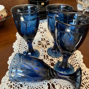 Vtg. Noritake Sweet Swirl dark blue water/wine glasses.   Set of 4