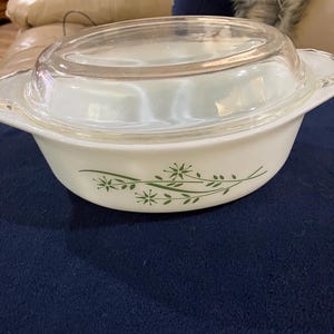 Vintage Pyrex oval milk glass with green daisies pattern #23 baking dish with lid