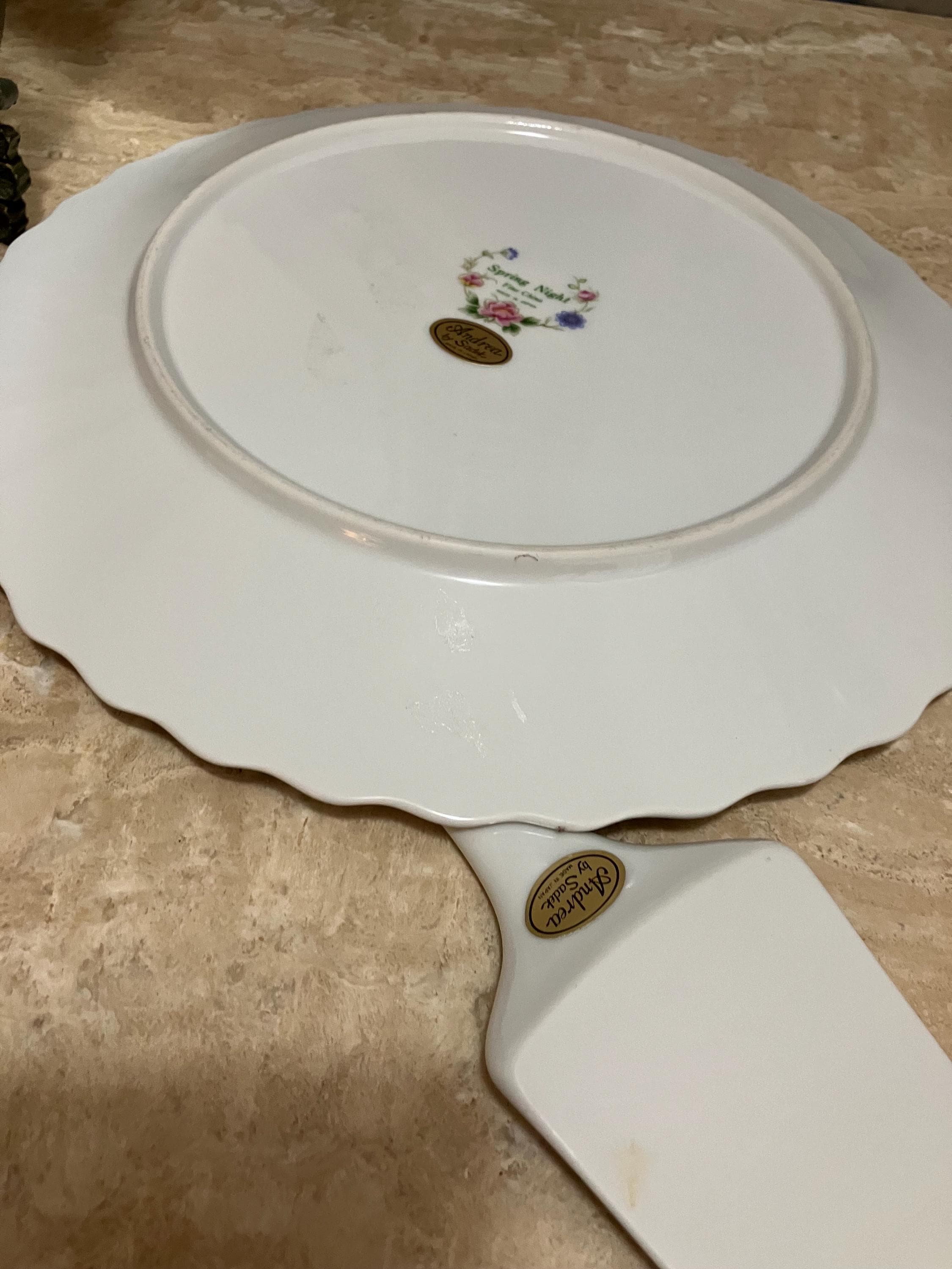 Ensemble Porcelaine Andrea By Sadek – 1 Assiette à Gâteau + 2 Serveurs