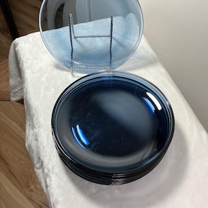 Vtg set of 8 colbolt blue salad glass plates