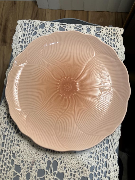 Vintage Mikasa Spring Amarylus Design Peach/pink Dinner Plates