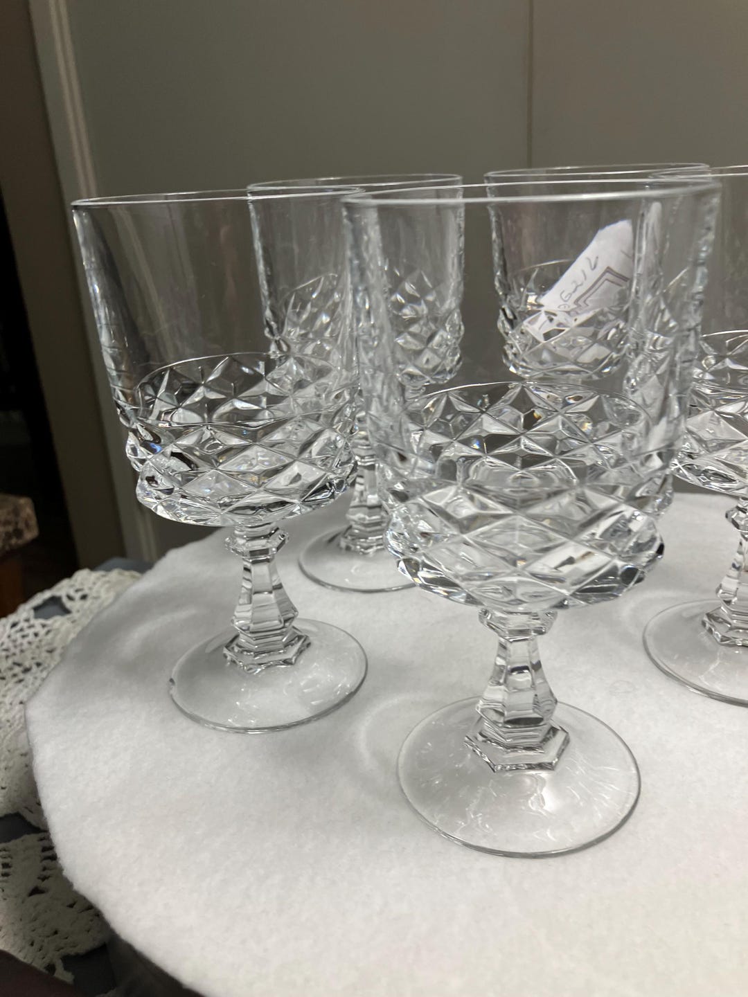 Cristal D'arques DIAMOND Pattern 8 Oz. Wine Glasses. Set of 5