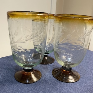 Vtg large heavy hand blown Amber colored top and base with  wheat etchings on the center of the glass.  Set of 3