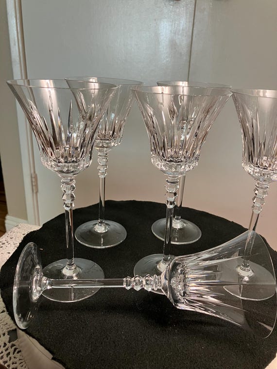 Mikasa Spectrum pattern crystal 4 oz. wine glasses . Set of 6