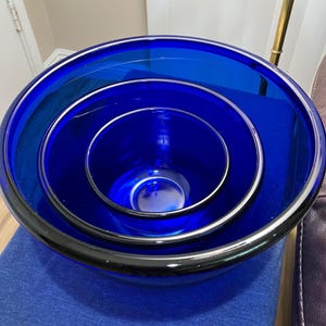 Vtg Arcoroc 3 pc. set of colbolt blue bowls,  4.5 quarts, 2 quarts, 2 1/2 cups.  Made in the France