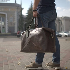 Christmas gift for boyfriend, custom handcrafted leather travel and gym bag, personalized engraved urban style duffel weekender bag
