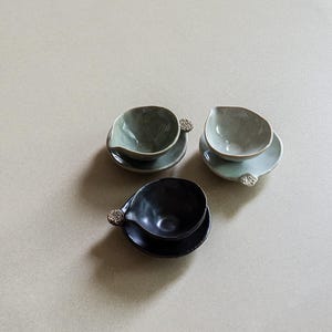 Handmade Korean Ceramic Teacup with Spout, Hand-Pinched Organic Shape Pottery Sauce Pourer, Mini Pitcher and Pinch Bowl Set
