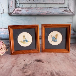 Par inramade vintage-tryck med Bunnykins, Kaniner, Vintage Home