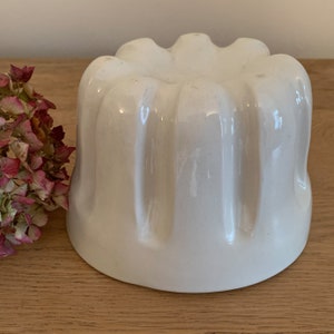 Vintage Ceramic Jelly Mould, Vintage Cookware