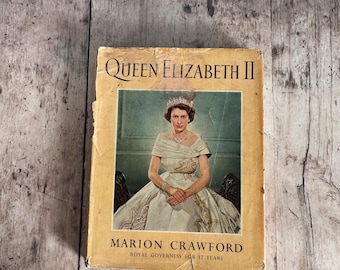 Queen Elizabeth II Book, Memorabilia, British Royal Family