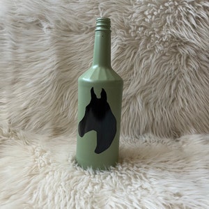 Horse head silhouette wine bottle decor | rustic decor | horse girl | horse home decor