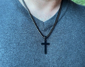 Pendentif croix en acier inoxydable pour homme et collier cubain de 5 mm - Bijoux en acier - Croix noire - Bijoux personnalisés - Cadeaux de Noël pour lui