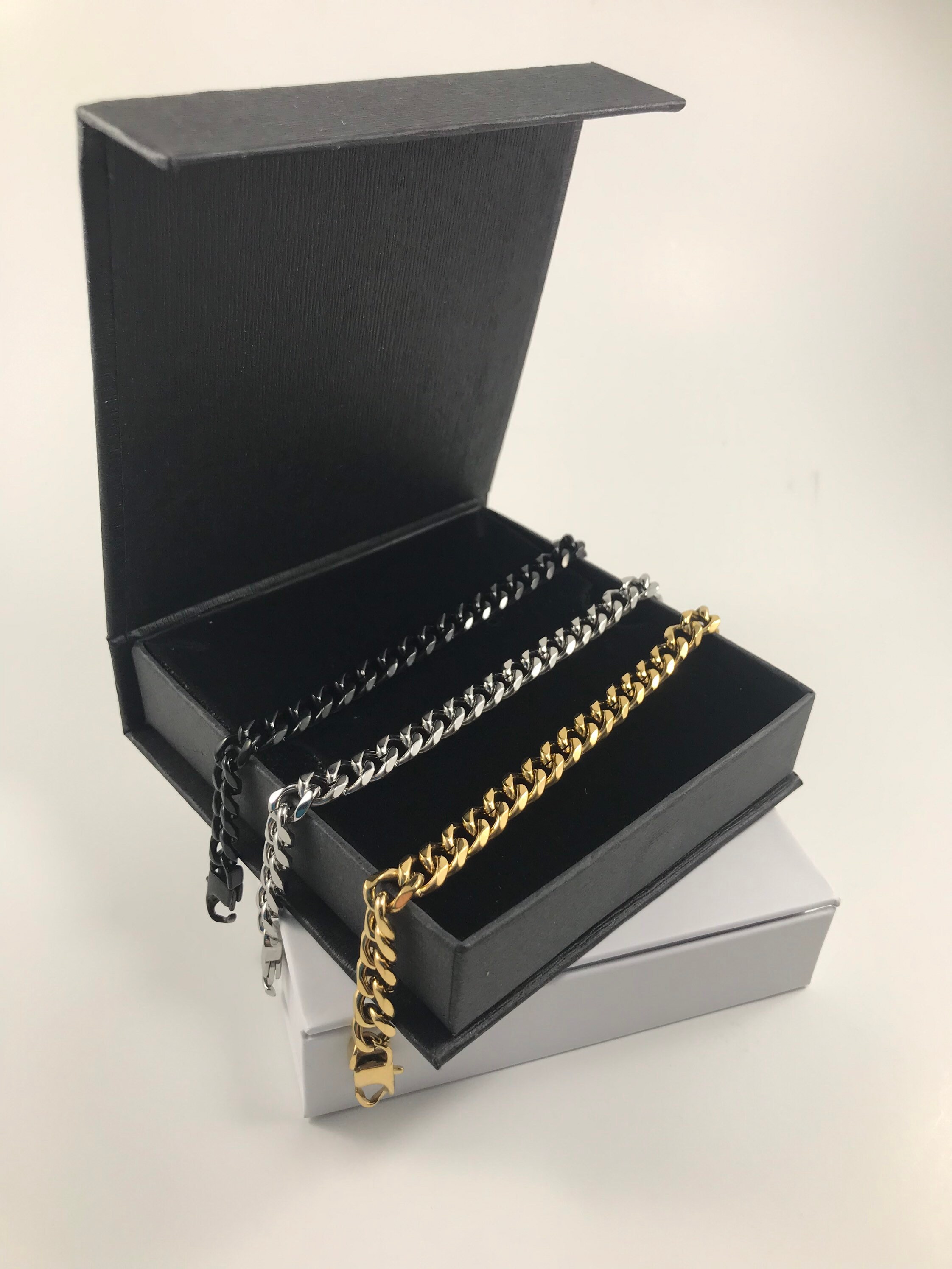 7mm Cuban Curb Gold Chain Bracelet - Gold, Black and Silver