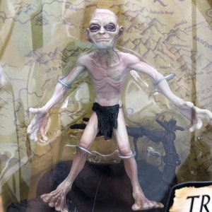 Lord of the Rings GOLLUM with sound base toy biz complete hobbit