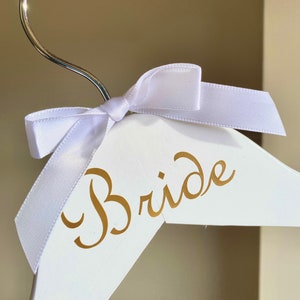 Hochzeitskleiderbügel - personalisiert