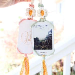 Polaroid Photo Hanger, Macrame Car Charm, Daisy, Rear View Mirror, Custom print, Car Accessories , Polaroid Car Charm, Polaroid print