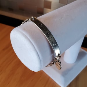 Far Fetched Kitty bracelet