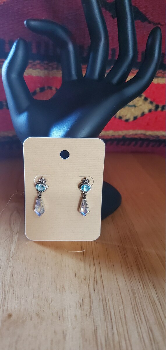 dangle earrings