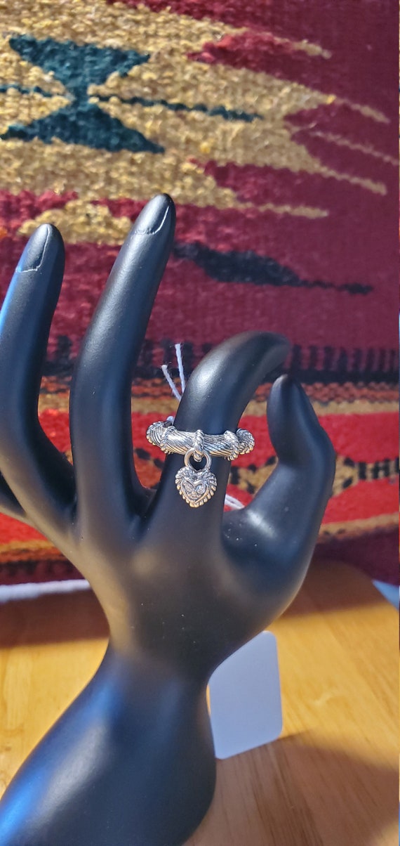 Dangling heart ring