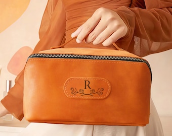 Custom Name Leather Cosmetic Bag, Toiletry Travel Case with Handle, Engraved Makeup Bag, Personalized Gift for Women, Birthday Gift for Mom