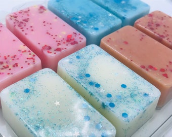 Scented Soy Wax Melts Clamshell: Laundry Aftershave Fragrance