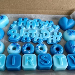 Personalised Birthday Soy Wax Melts Gift Set:Laundry Scents, Perfumed Scents, A choice of colours