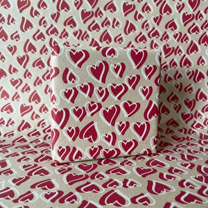 Gift Wrapping Paper, Eco Friendly Kraft Gift Wrapping Paper, 100% Recycled & Recyclable, Luxury Hearts Gift Wrap