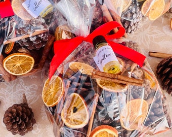 Popurrí navideño, natural o perfumado, compuesto por piñas, ramas de canela y rodajas de naranja. NUEVOS PRECIOS MÁS BARATOS DE 2025.