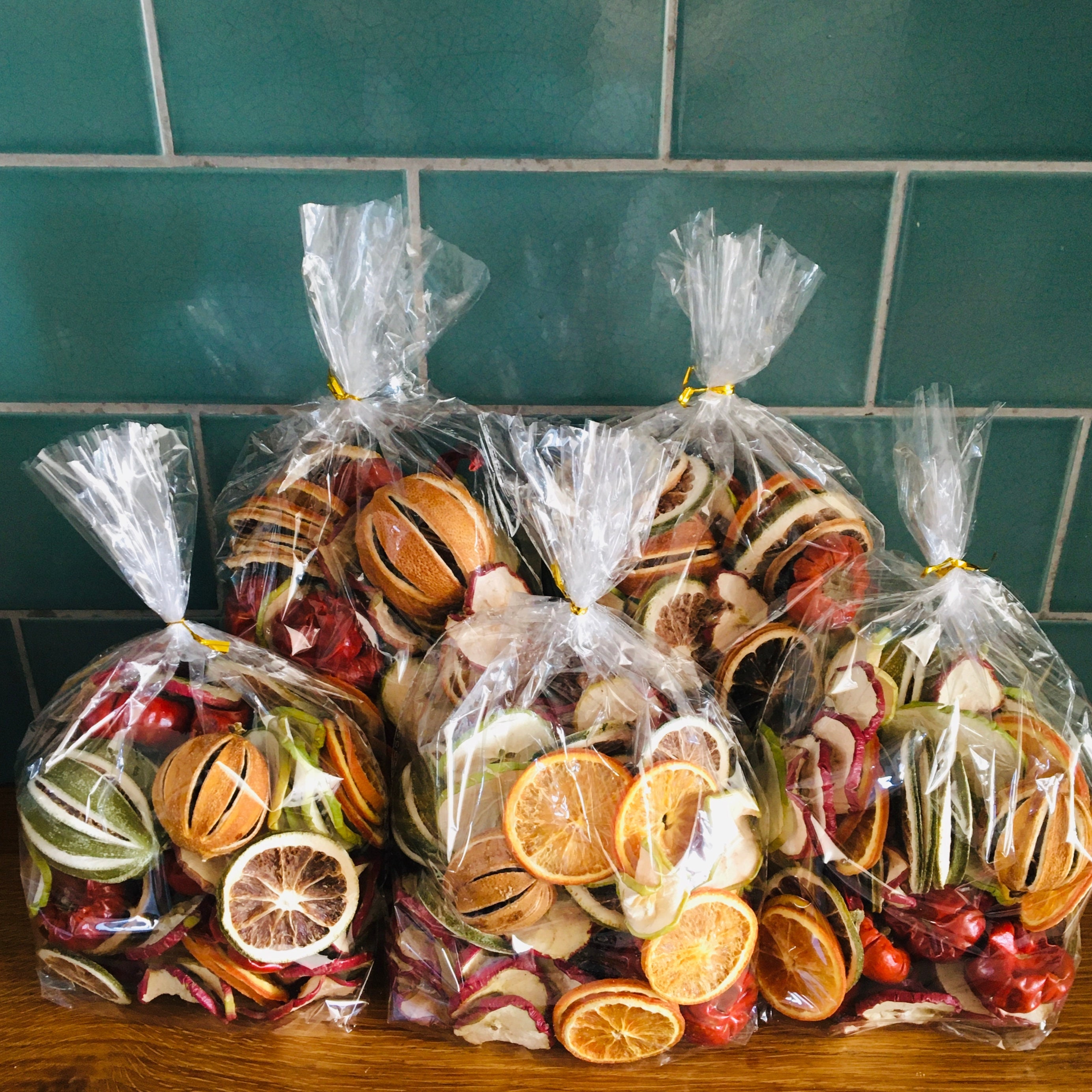 How To Decorate Dry Fruits