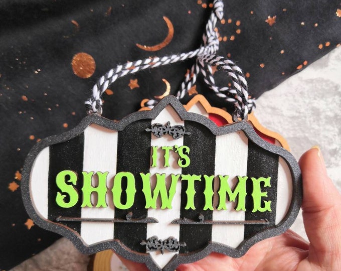 Handmade It's Showtime B Juice Inspired Mini Sign - Etsy