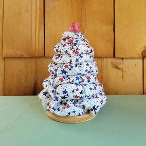 White Patriotic Tree, White Patriotic Centerpiece, Fabric Tree, Yo-yo Centerpiece, Lighted Patriotic Centerpiece