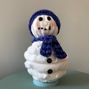 Fabric Yo-Yo Snowman: Year-Round Tabletop Decor